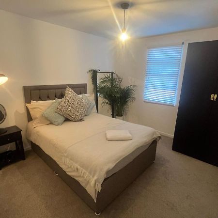 Warwick Town Centre Property Luaran gambar