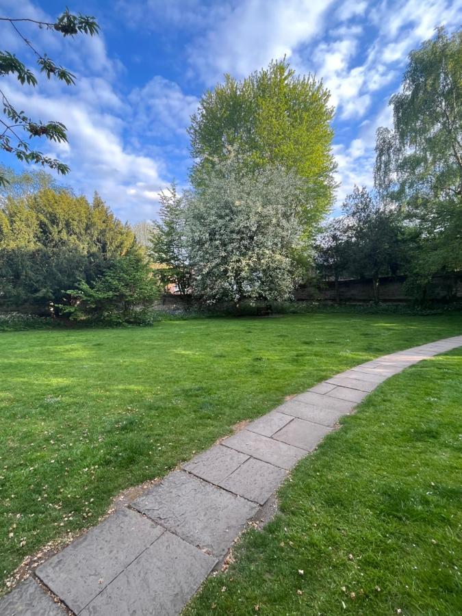 Warwick Town Centre Property Luaran gambar